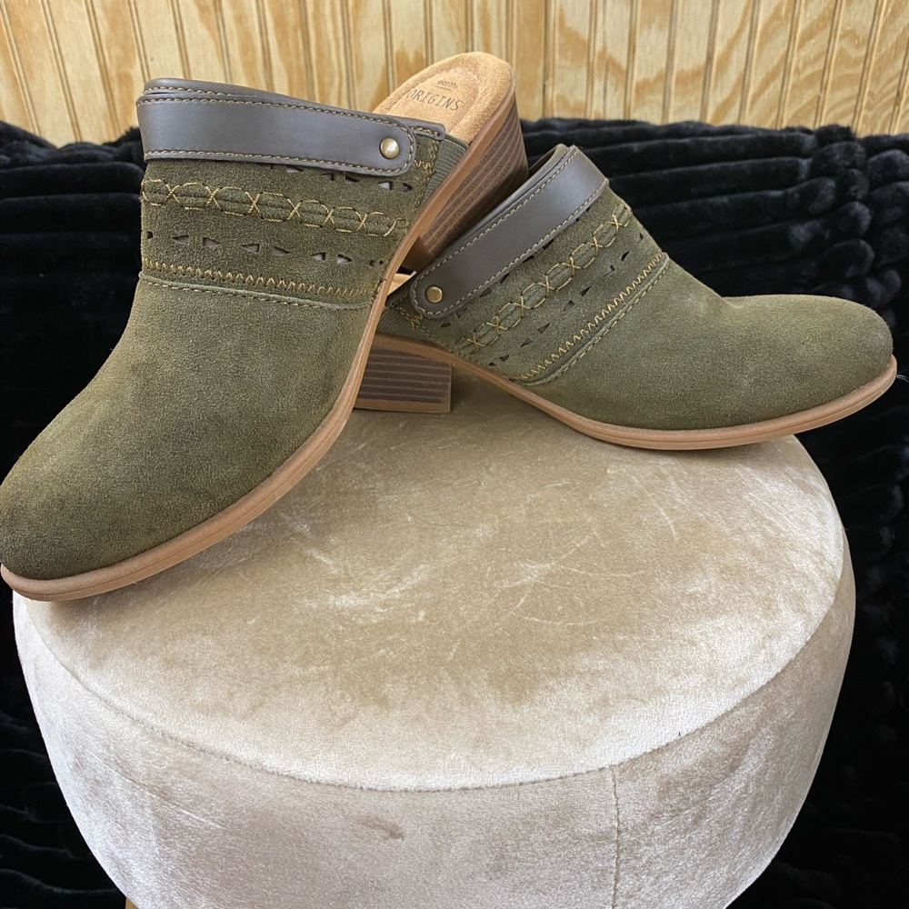 Earth Origins Mules View 3